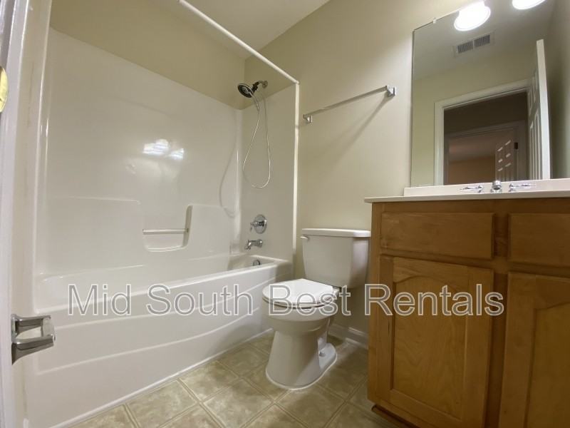 2505 Boxford Ln - Photo 5 of 6