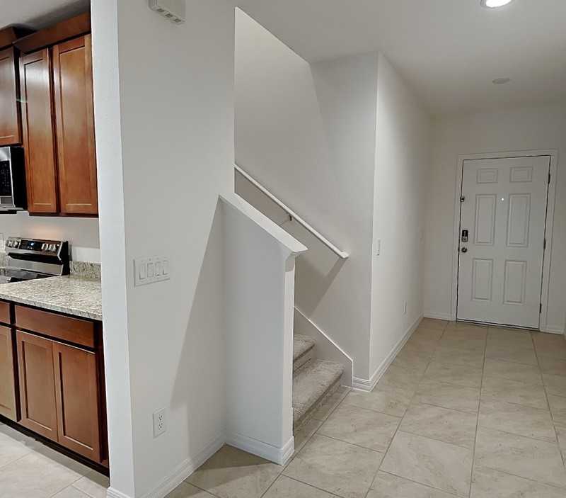 1615 Cloudy Ct - Photo 7 of 29