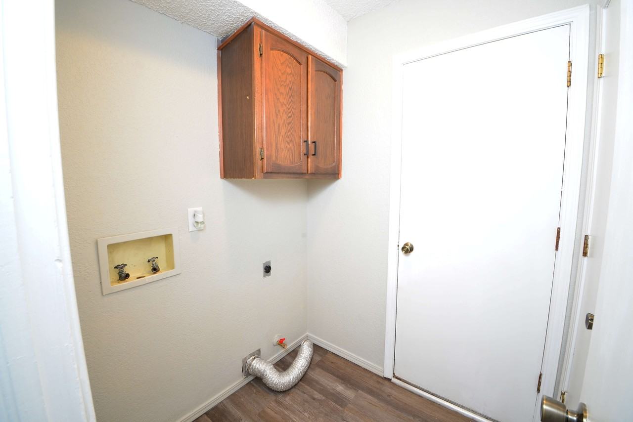 SAM - 6013 - Photo 3 of 17