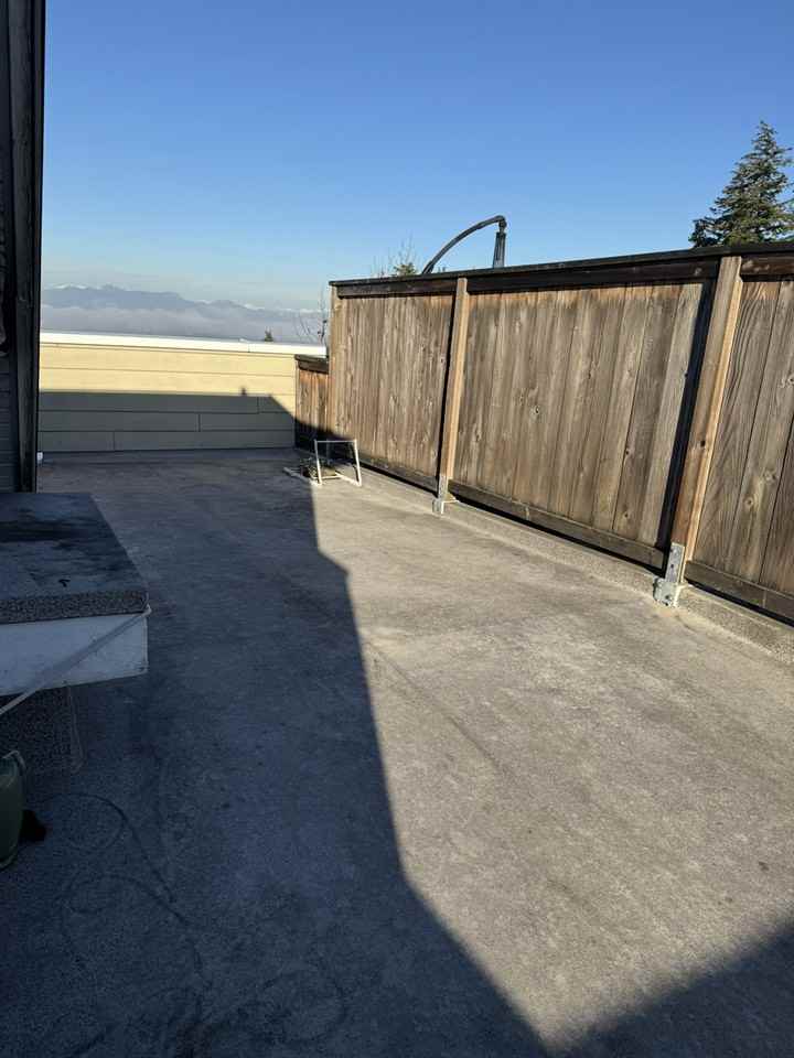 15833 26 Ave - Photo 2 of 12