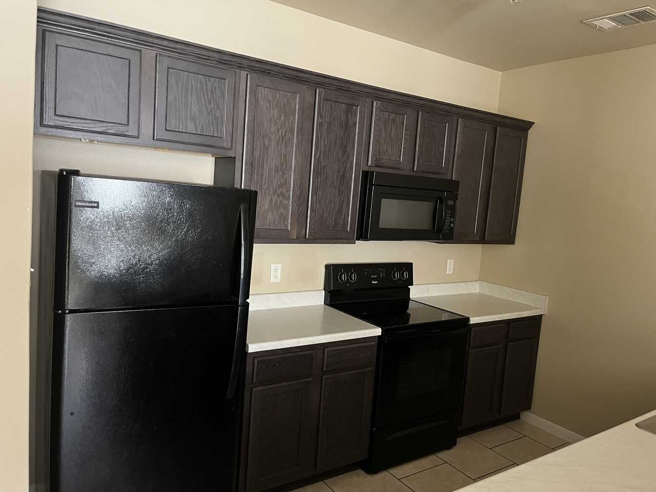 4206 IVORY LANE #B - Photo 3 of 9