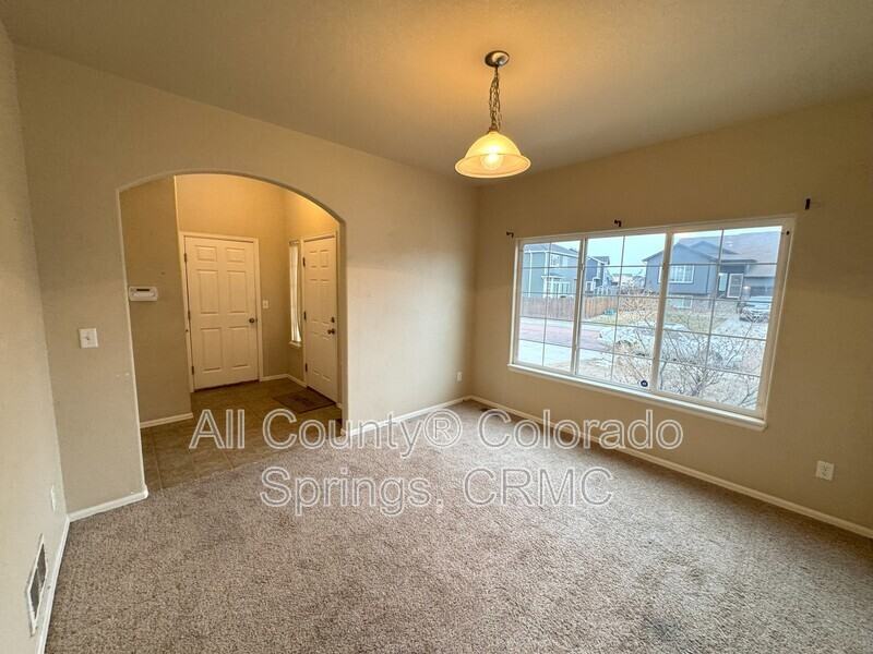 13113 River Falls Ter - Photo 3 of 30