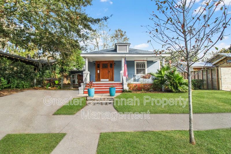 1206 E 48th St - Photo 2 of 38