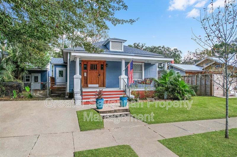 1206 E 48th St - Photo 3 of 38