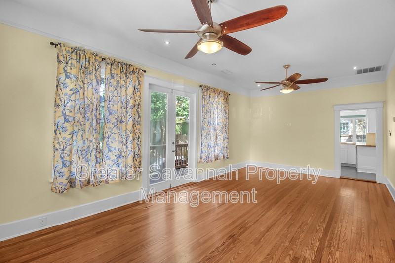 1206 E 48th St - Photo 7 of 38