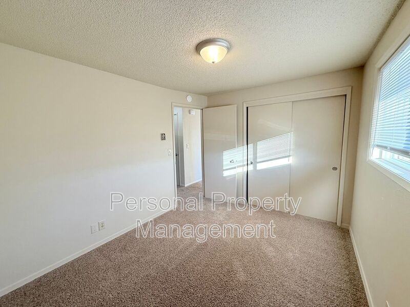 816 Ne 86th St - Photo 7 of 11