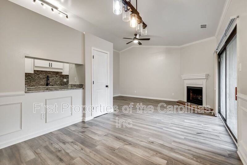 4158 - Photo 4 of 27