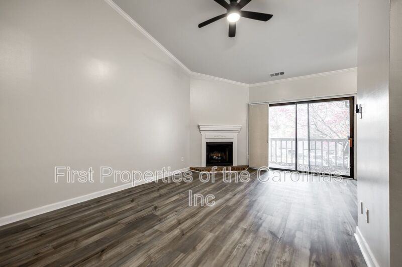 4158 - Photo 5 of 27