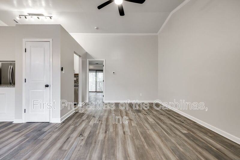 4158 - Photo 6 of 27