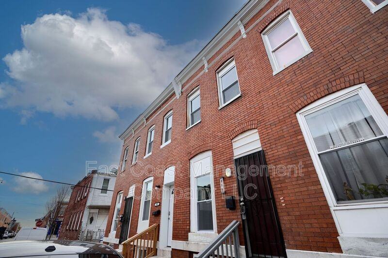 804 N Streeper St - Photo 3 of 34