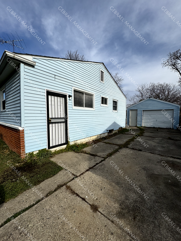 6160 David Berger St - Photo 3 of 25