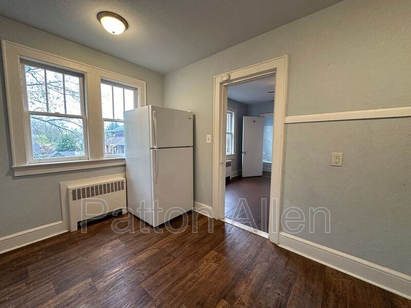 60 Flint St #3 - Photo 4 of 14
