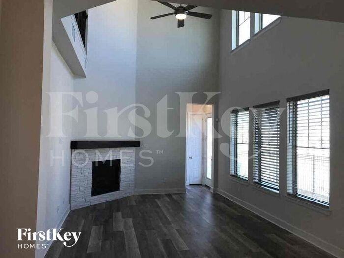 14200 Walsh Ave - Photo 2 of 12