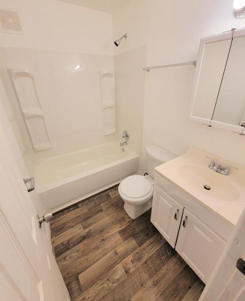 3305 Armstrong Court - Photo 2 of 11