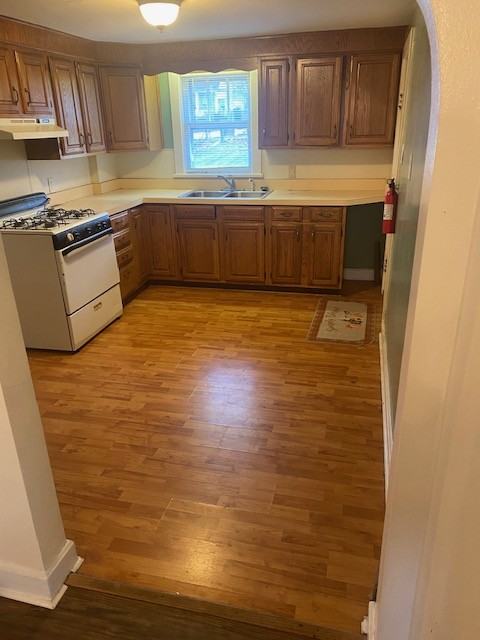 613 Russell Avenue - Photo 2 of 10