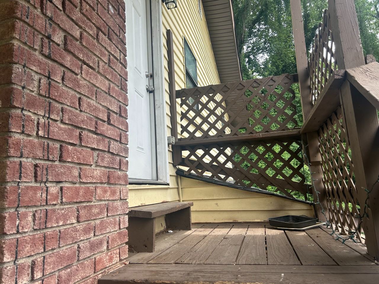 413 Heathcliff St - Photo 5 of 31