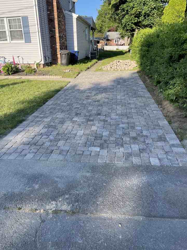 38 Mclaughlin Ter #38 - Photo 3 of 18