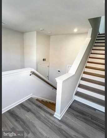 204 Anthem St - Photo 3 of 19