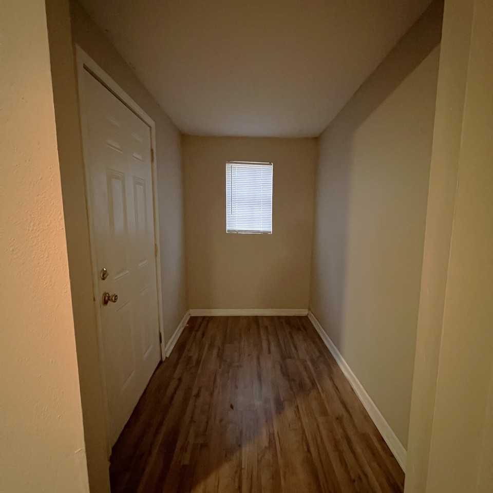 305 S 8th St #NA - Photo 2 of 40