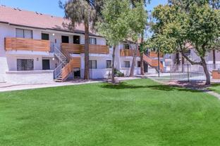 4620 W Mcdowell Rd - Photo 1 of 1