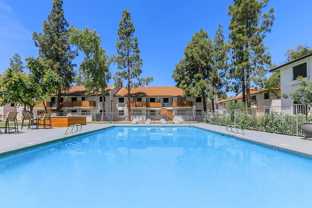 4620 W Mcdowell Rd - Photo 1 of 1