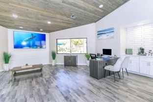 4620 W Mcdowell Rd - Photo 1 of 1