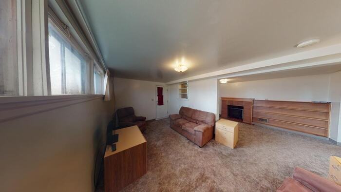 222 N 12th St #2 - Photo 3 of 17