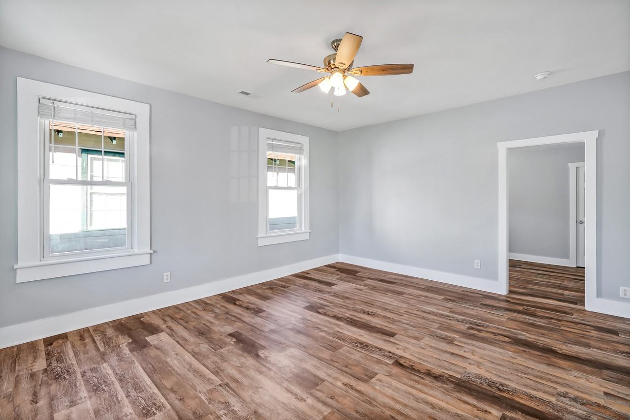 205 S 11th St #NA - Photo 5 of 21
