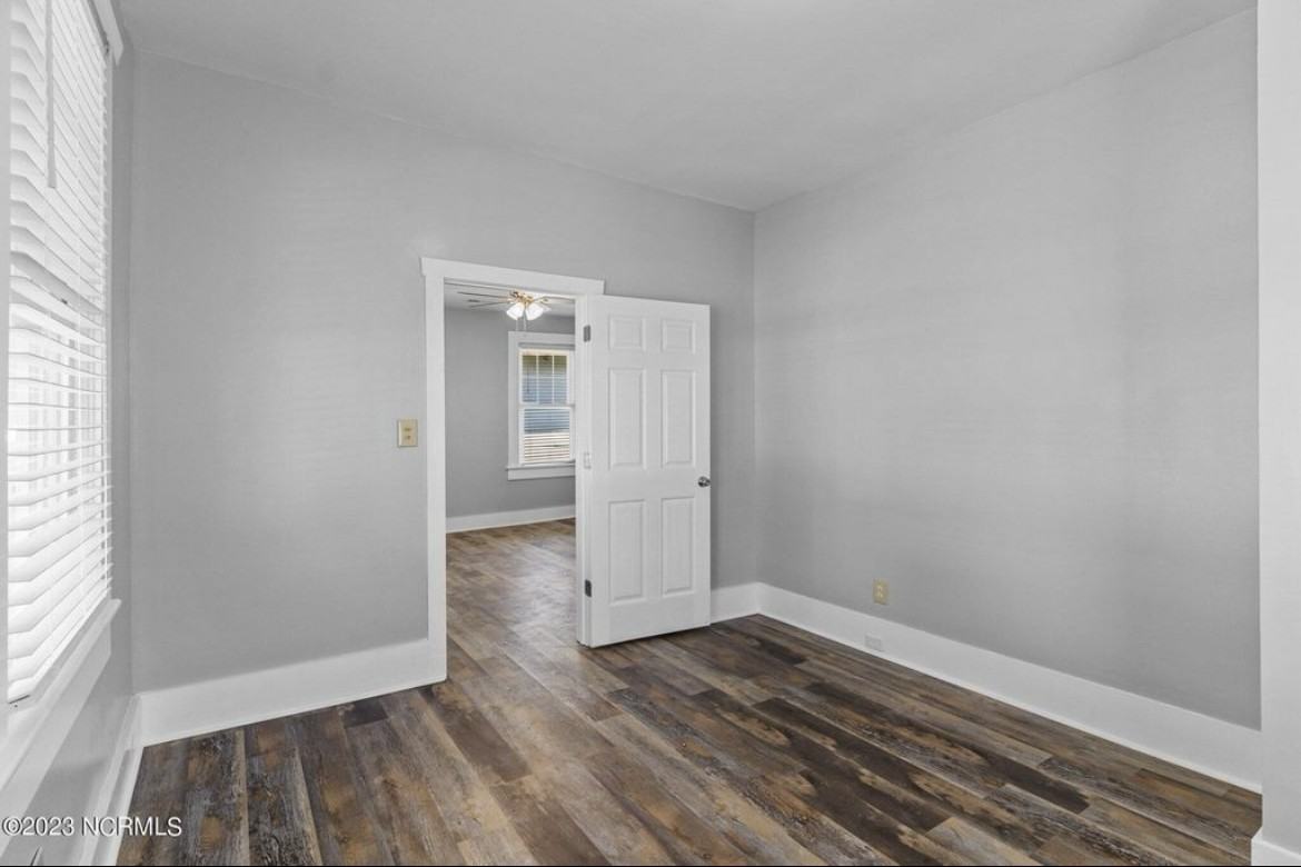 205 S 11th St #NA - Photo 6 of 21