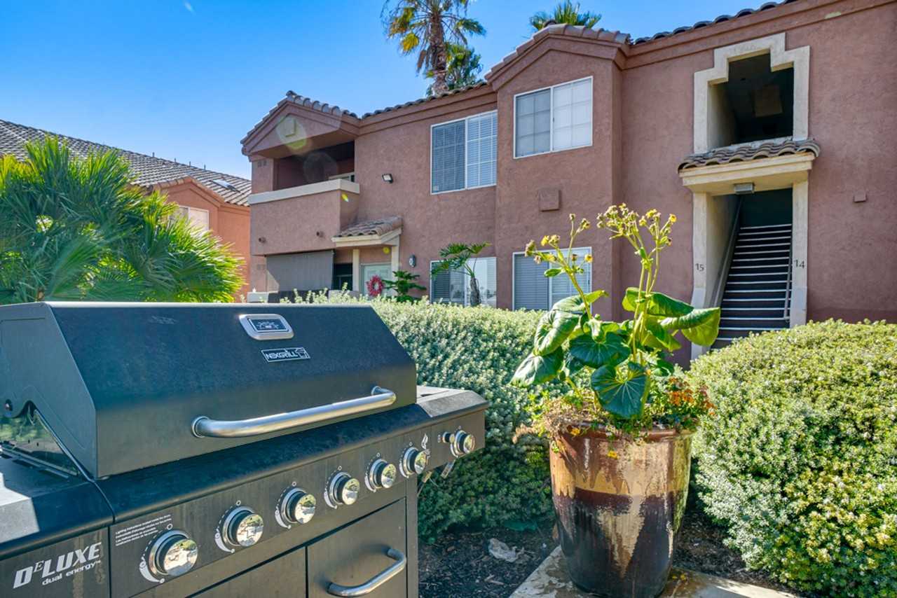 St Thomas - Photo 3 of 18