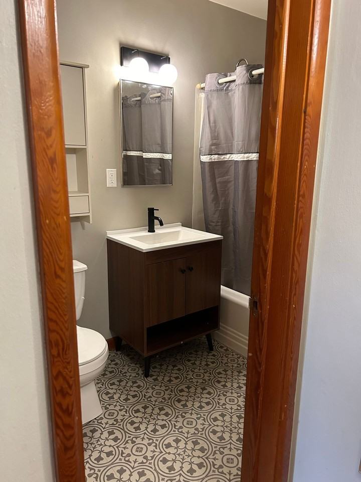 14th & Phillips One Bedroom Apartment - Photo 2 of 22