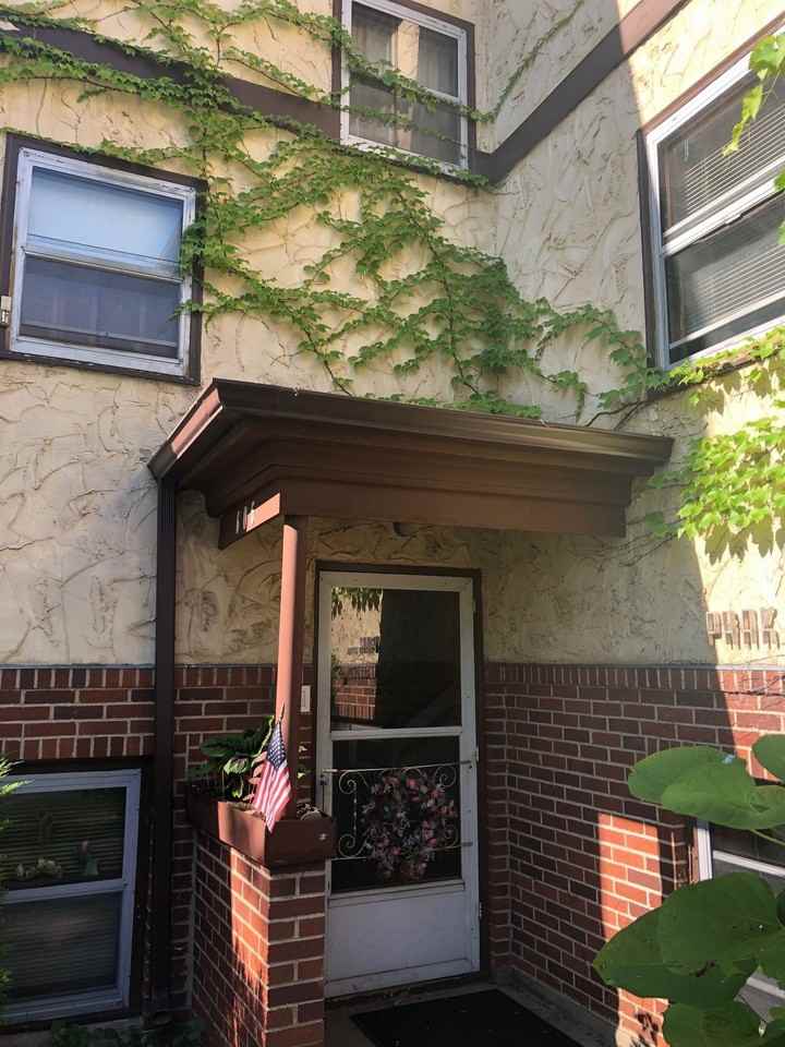 14th & Phillips One Bedroom Apartment - Photo 4 of 22