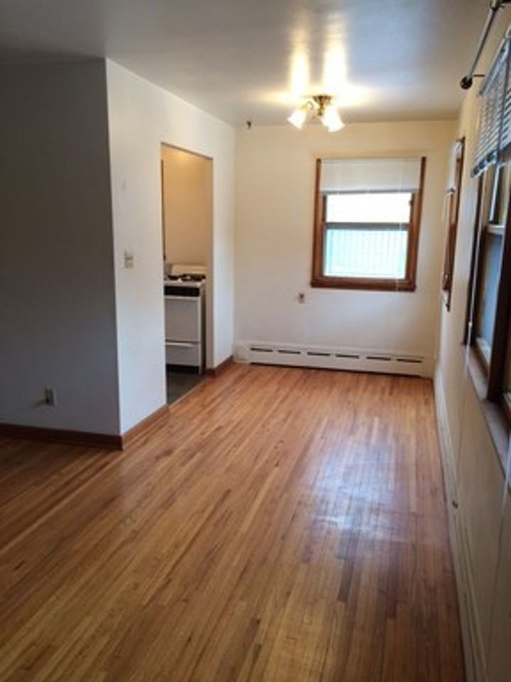 14th & Phillips One Bedroom Apartment - Photo 7 of 22