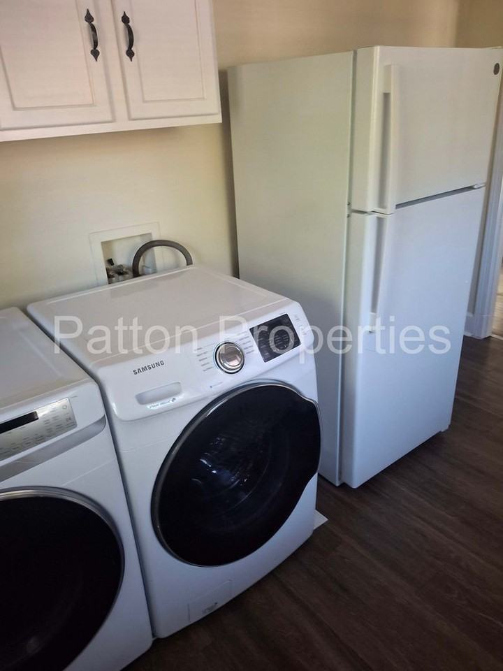 3901 Bright Ave - Photo 6 of 19