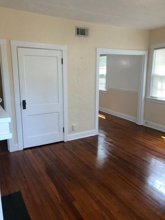 234 Conniston Rd - Photo 3 of 11