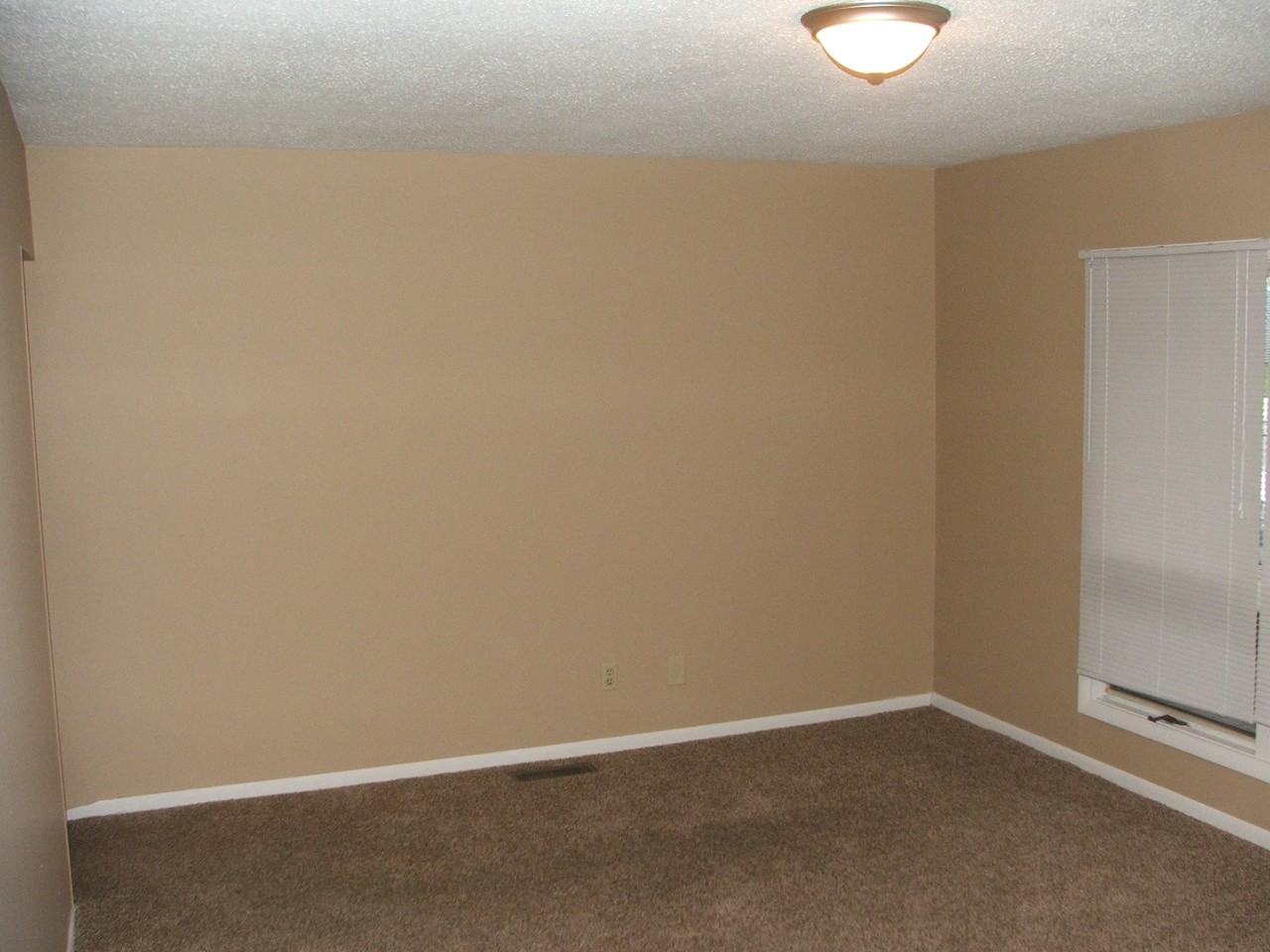 5312 Council Ring Blvd - Photo 3 of 4