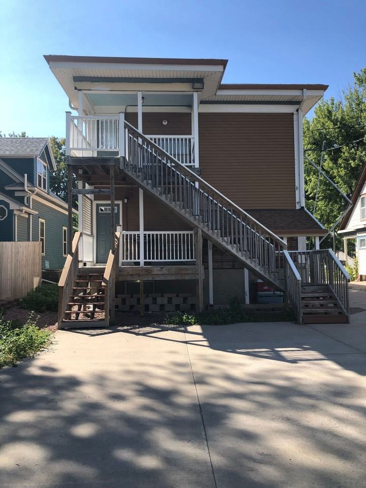 2 Bedroom Apartment Near DTSF - Photo 2 of 10