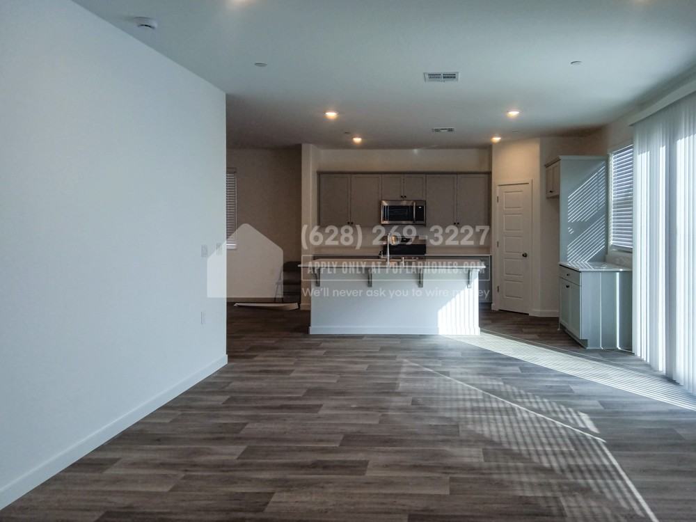 3289 Montana Ave - Photo 2 of 26