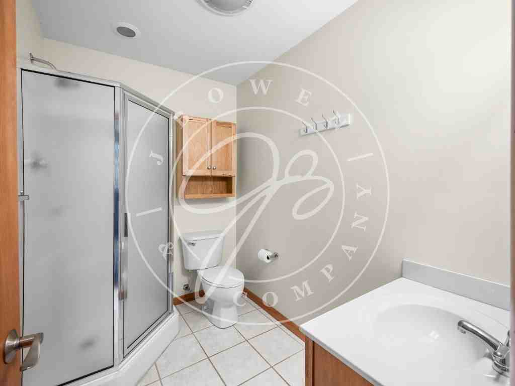 145 S Saint Clair St #21 - Photo 4 of 21