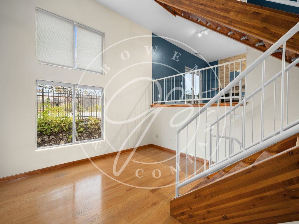 145 S Saint Clair St #21 - Photo 6 of 21