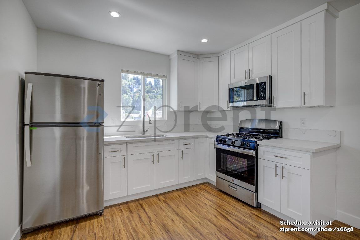 1917 Hyperion Ave #1917 - Photo 7 of 17