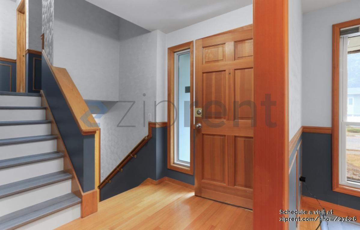 4417 Ne 17th St - Photo 2 of 20