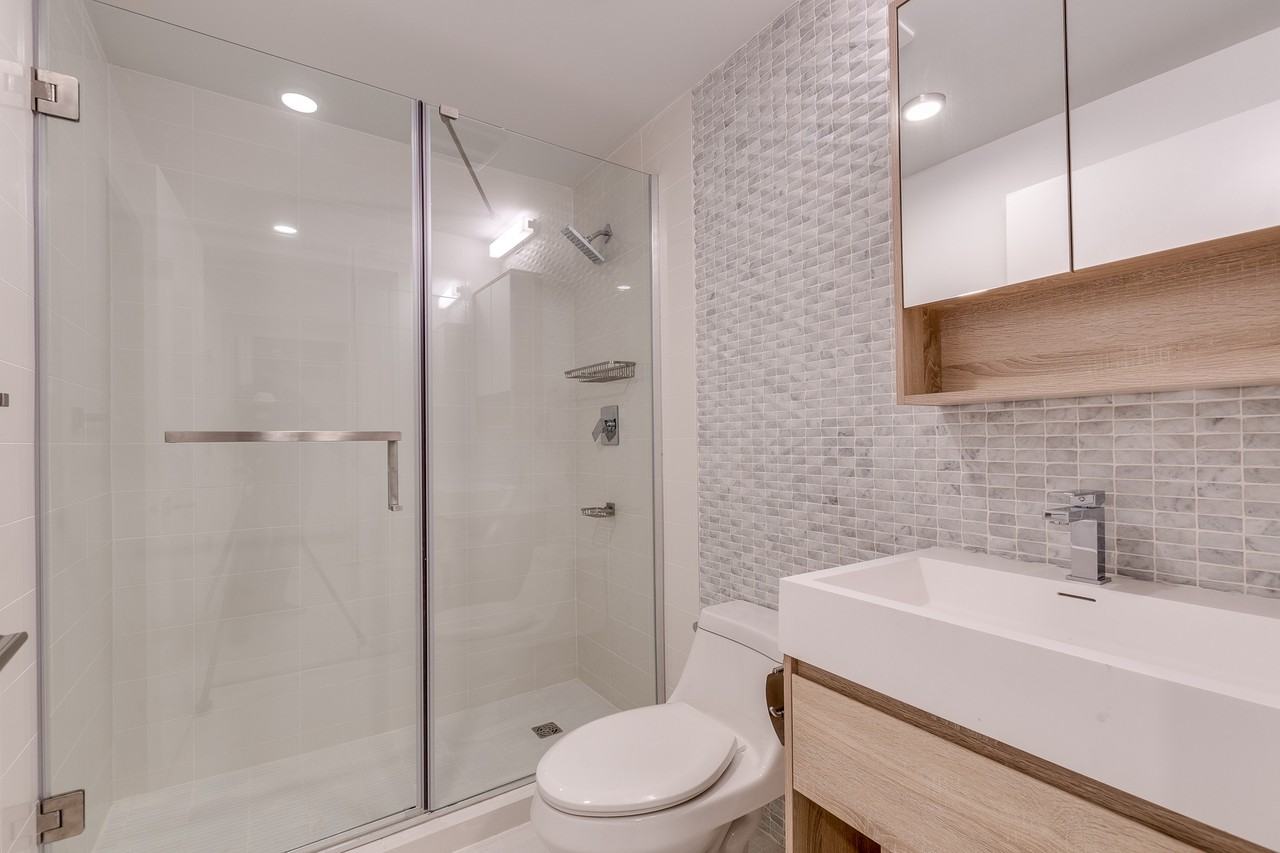 1425 Haro Street - Photo 14