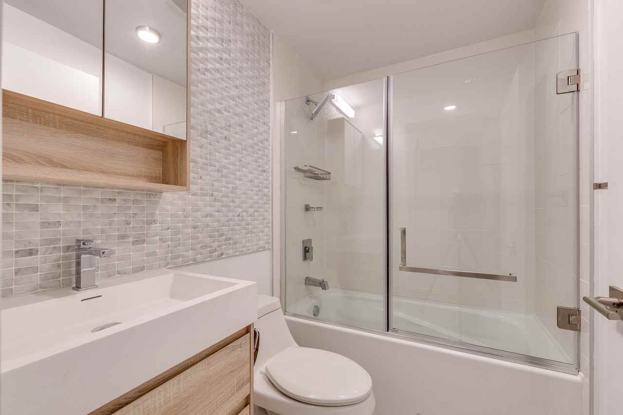 1425 Haro Street - Photo 15