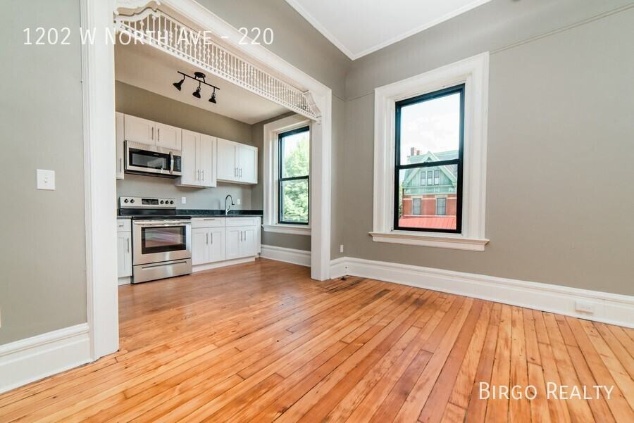 1202 W North Ave #220 - Photo 3 of 21