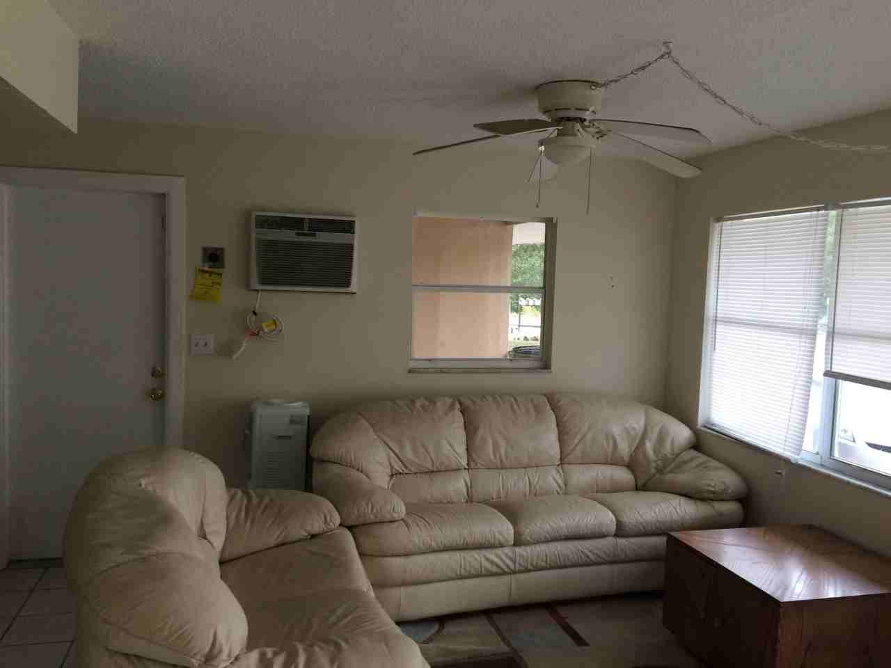 1647 Linwood Ave - Photo 3 of 8