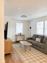 1006 W Broadway St - Photo 1 of 1