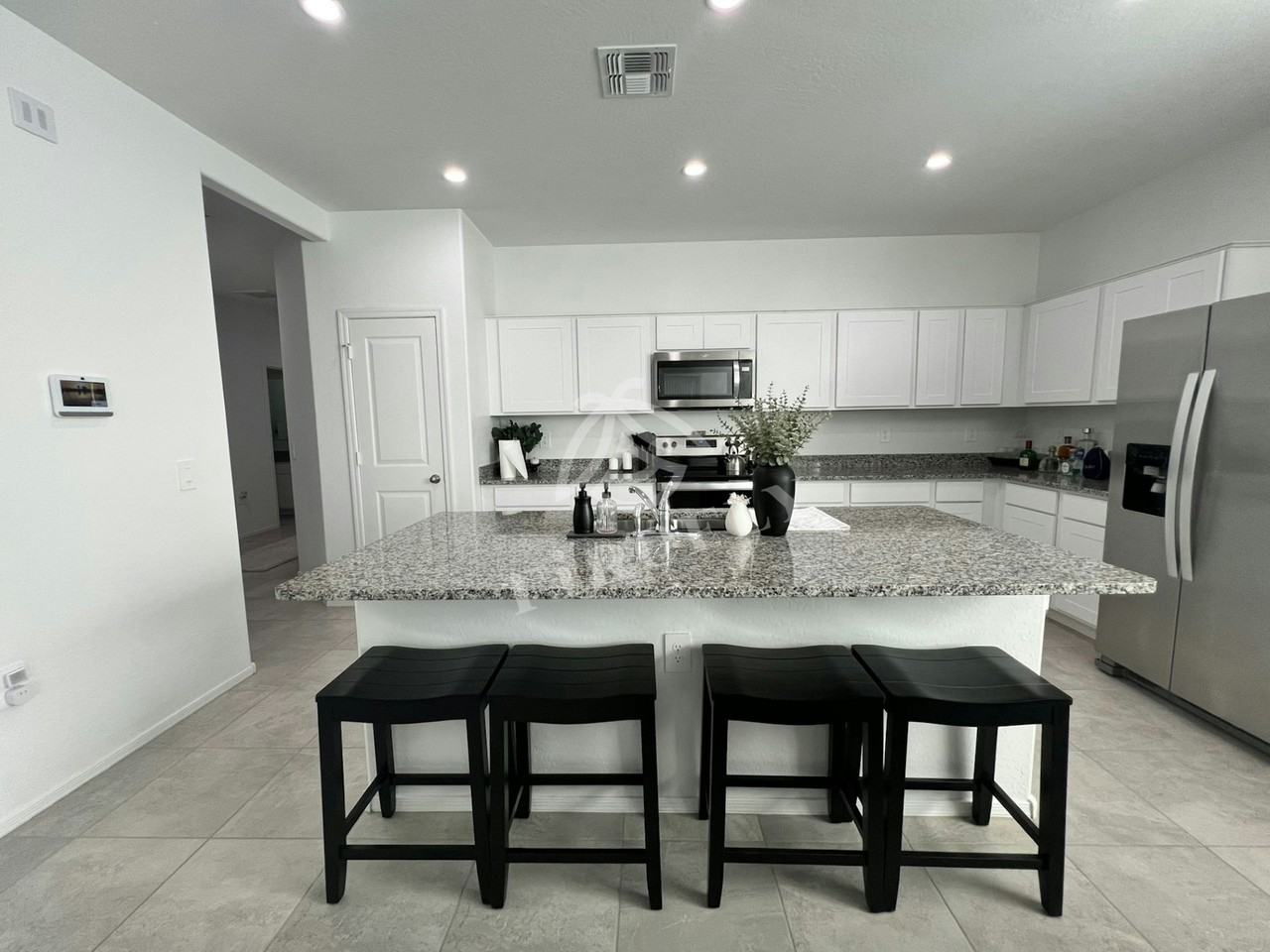 18148 North San Pablo Street - Photo 6 of 26