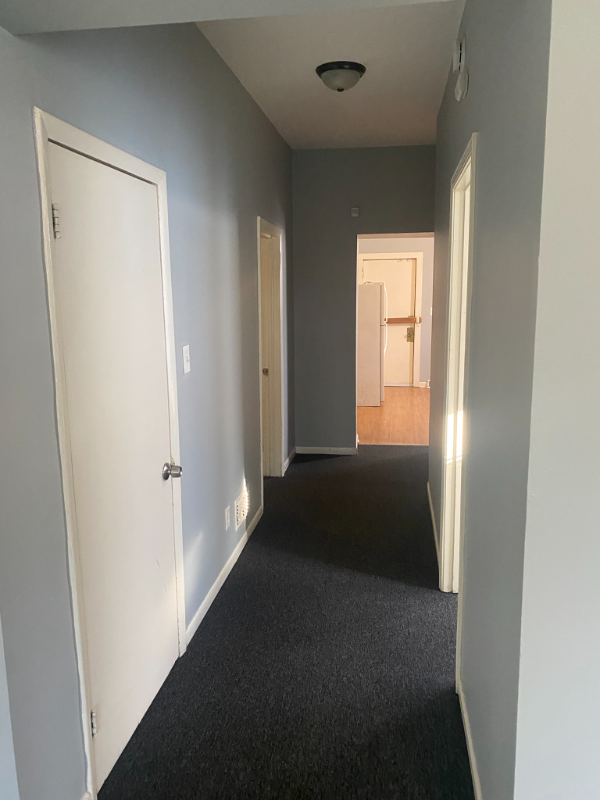 1639 Thorn St #1 - Photo 4 of 20