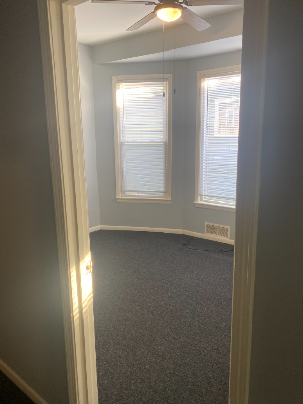 1639 Thorn St #1 - Photo 5 of 20